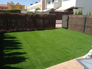 INSTALADORES DE CÉSPED ARTIFICIAL