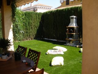 INSTALADORES DE CÉSPED ARTIFICIAL