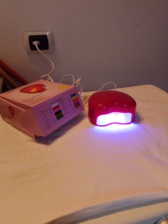 lampada UV x unghie da viaggio 