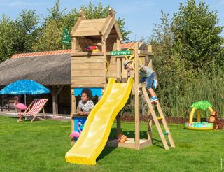 Parque infantil.