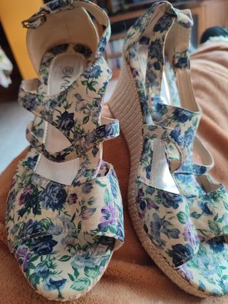 sandalias tacón alto