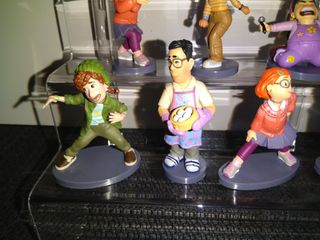 FIGURAS RED DIFERENTES PRECIOS