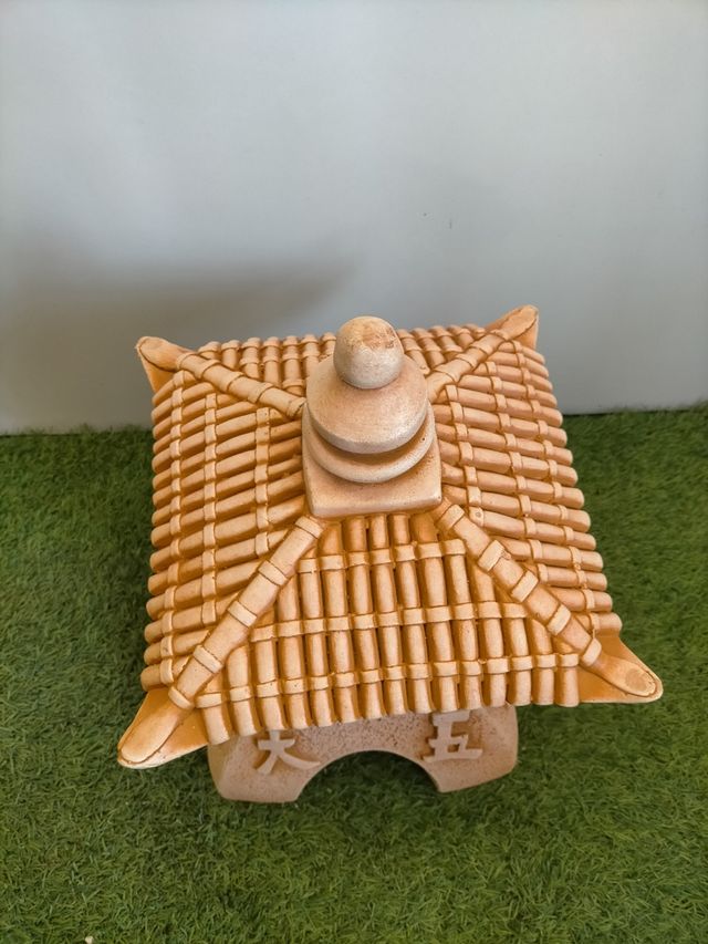 PAGODA DE PIEDRA UN TEJADO