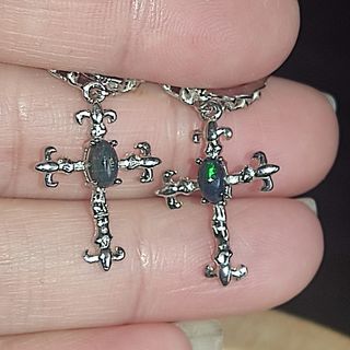 Pendientes de ópalo negro