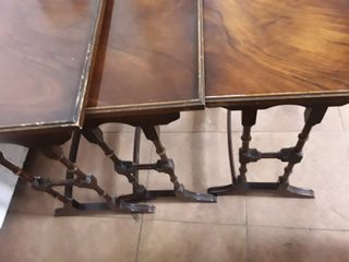 TRE VECCHI TAVOLINI NIDO IN LEGNO