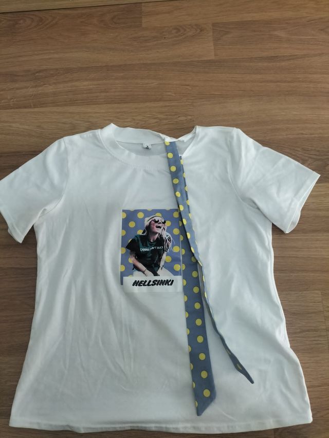 Conjunto de camiseta y falda talla s