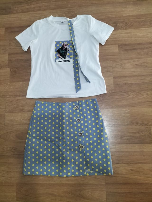 Conjunto de camiseta y falda talla s
