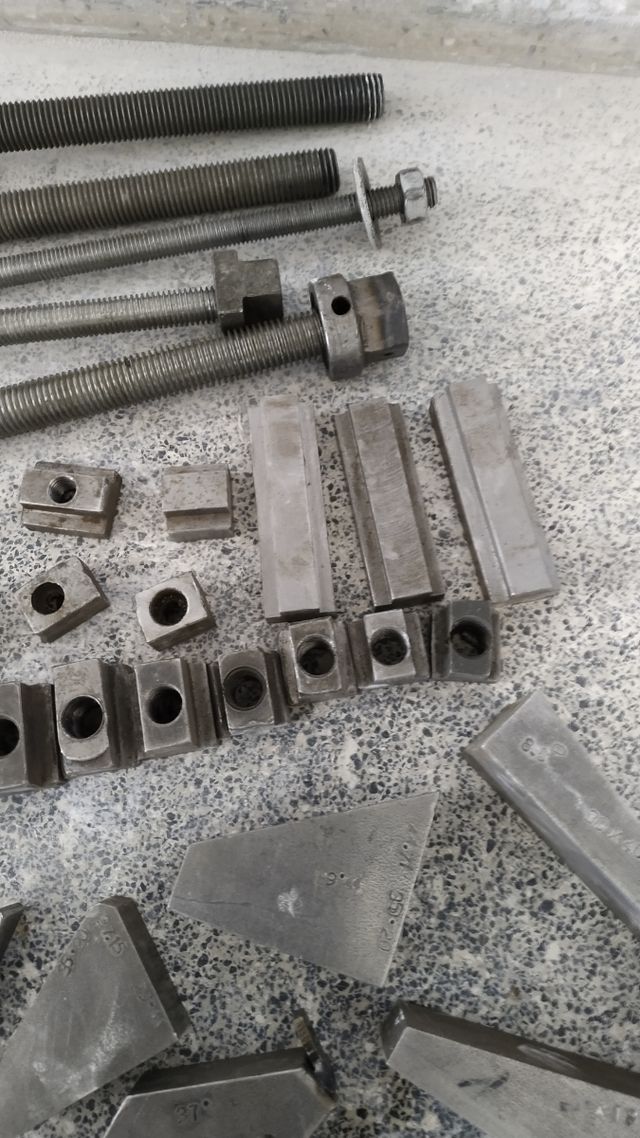 útiles de torno lote 6