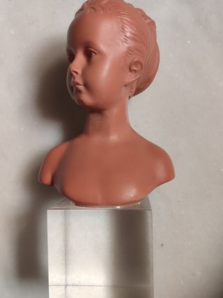 Escultura busto de mujer