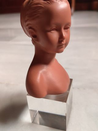 Escultura busto de mujer