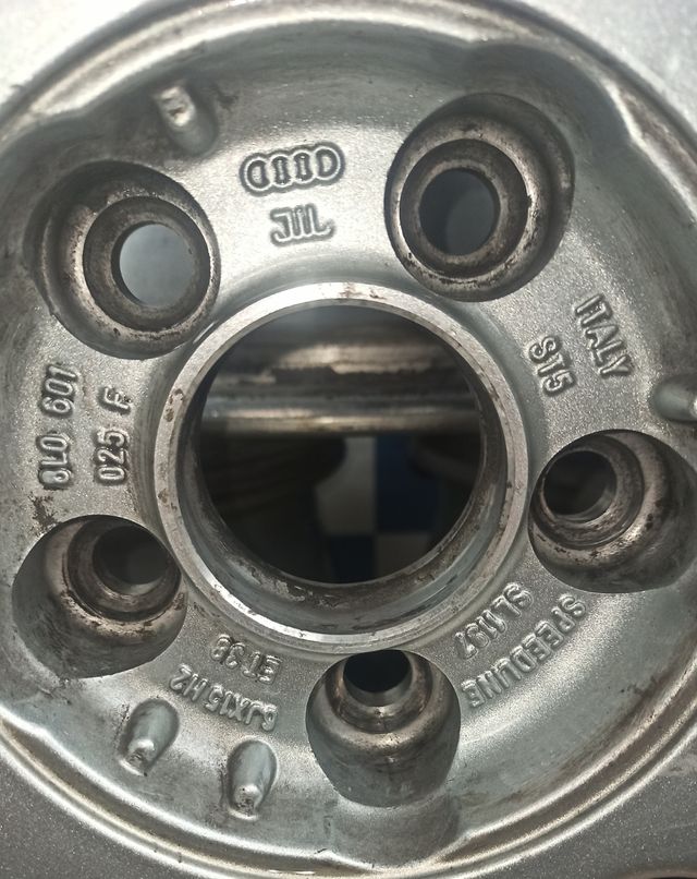 4 Llantas Originales Audi 15" - ET38 - 5x100