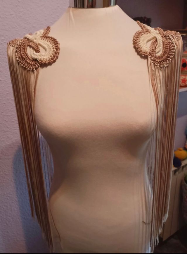 Hombreras de hilo de cuquillo