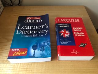Dos diccionarios ingles