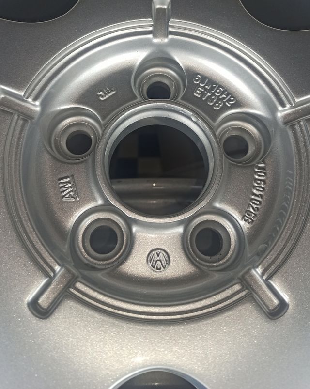 4 Llantas Originales Volkswagen - 6x15" - ET38