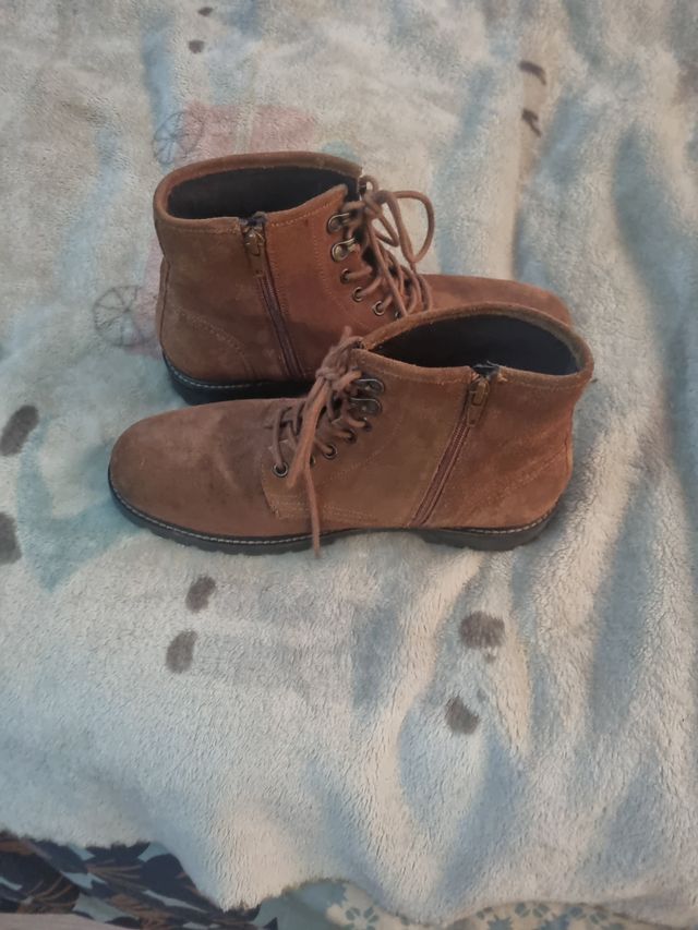 botas marrones