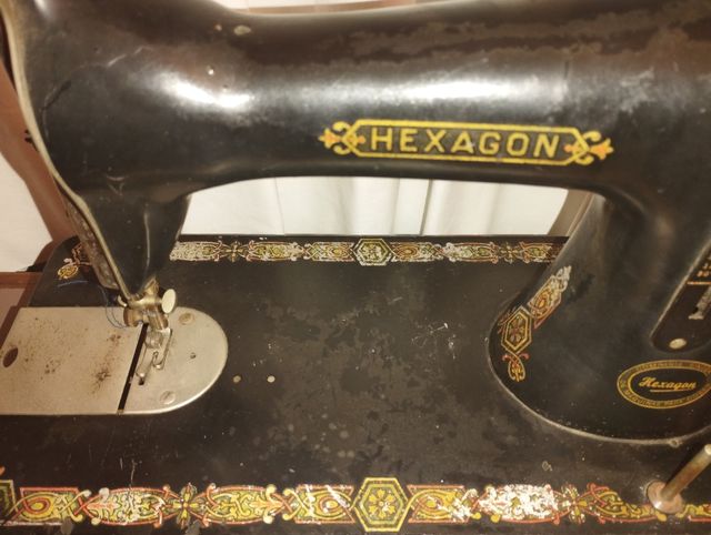Máquina de coser antigua