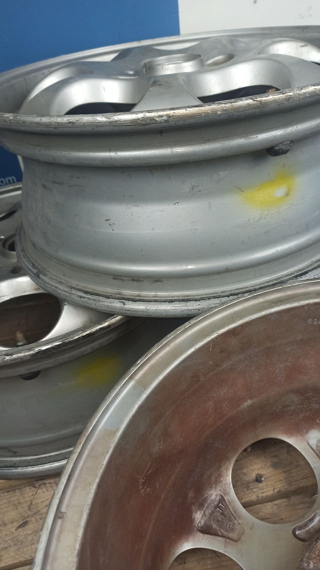 Mini Juego de 4 Llantas 15" - 4x100 - Ref. 151245