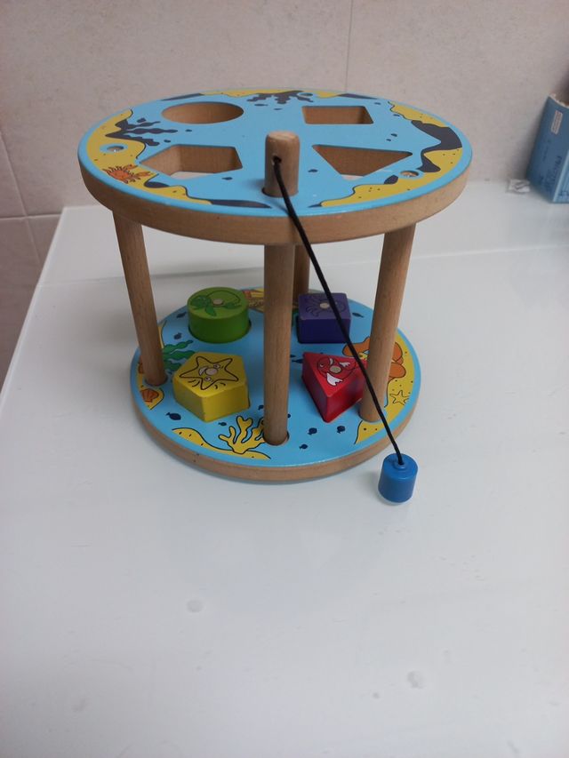 Juego de pesca formas.