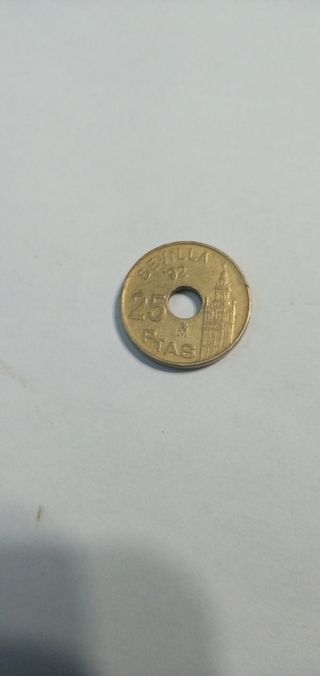 Monedas 25 pesetas de agujero