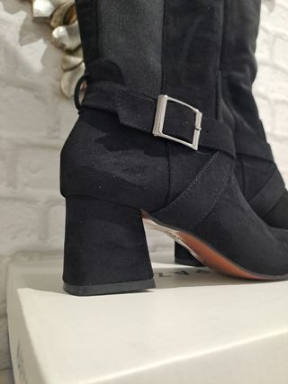 Botas altas nuevas n.37