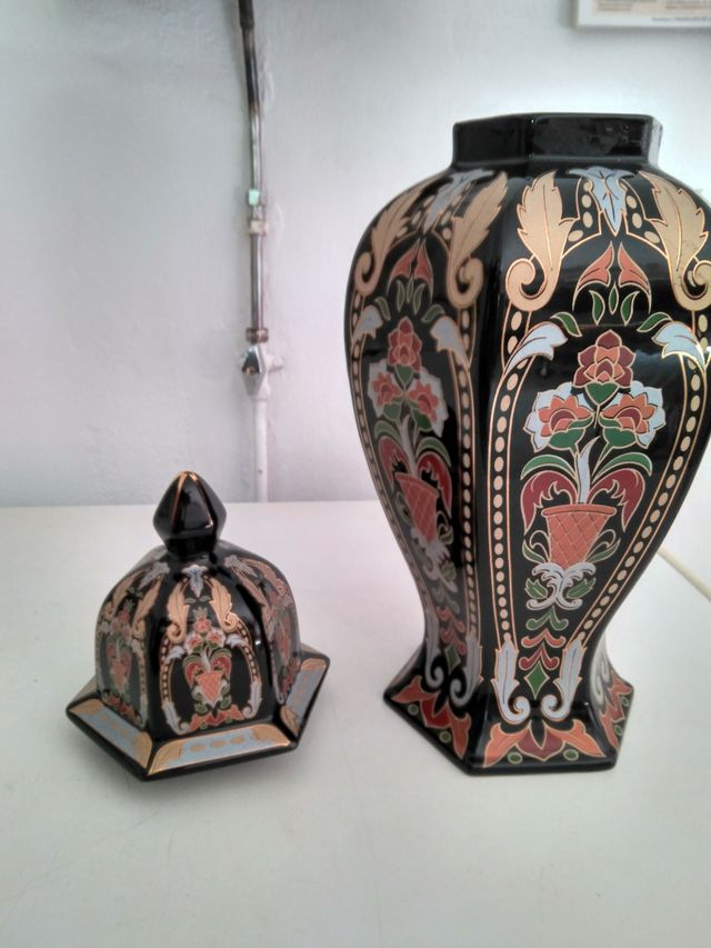 jarrón grande de cerámica decorado