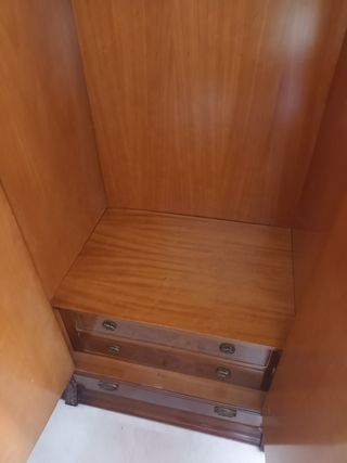 Armario de dos puertas