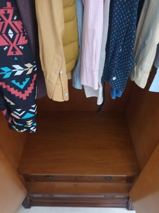 Armario de dos puertas