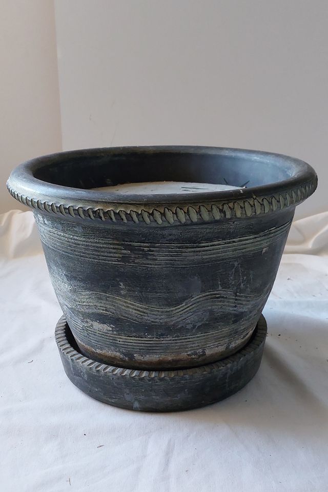 Mecetero ceramica negra con plato.