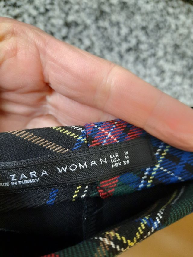 minifalda cuadros Zara sin estrenar