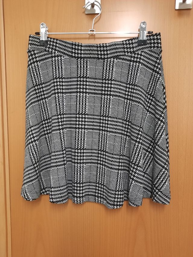 minifalda cuadros blanco y negro a estrenar