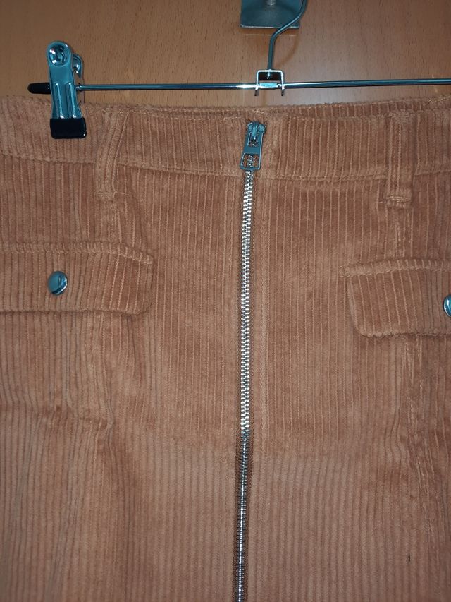 minifalda pana camel a estrenar