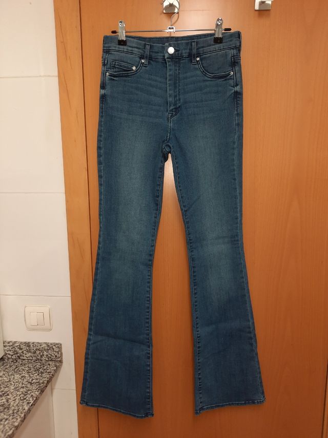 pantalones vaqueros flare azul medio nuevos