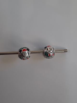 pareja charms mickey navidad Pandora