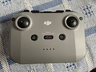 Dron DJI Mavic Air 2