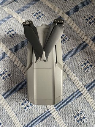 Dron DJI Mavic Air 2