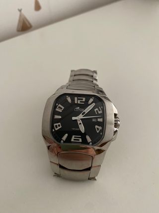 Reloj Lotus