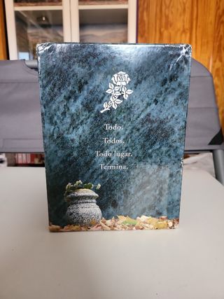 Serie A Dos Metros Bajo Tierra Completa