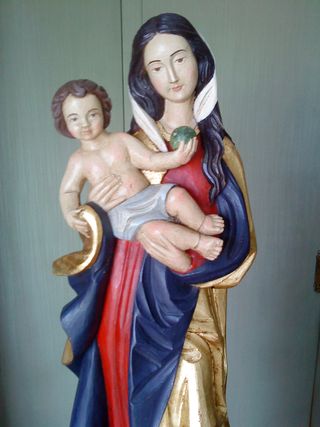 TALLA VIRGEN MARÍA EN MADERA ESTILO GÓTICO.