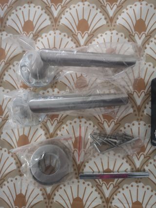 Tirador, maneta, manivela roseta puertas