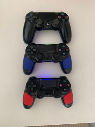 Ps4 (PlayStation 4 500gb) 3 mandos ,4 juegos..