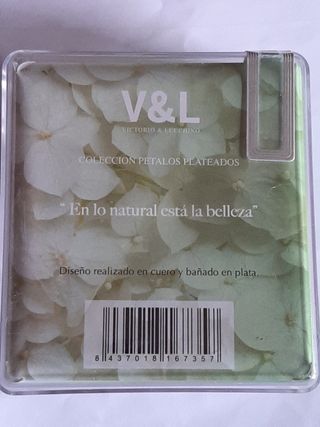 colgante y pulsera  Victorio y Lucchino