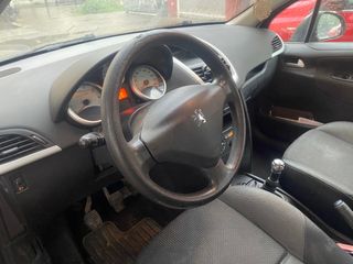 Peugeot 207 5P Italia 1.4 2010
