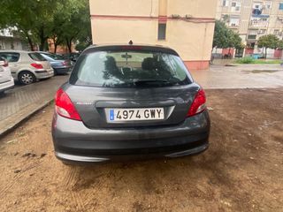 Peugeot 207 5P Italia 1.4 2010