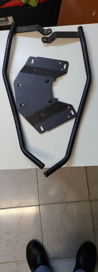 Soporte maleta Kymco