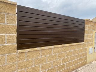 VALLAS Y CERRAMIENTOS METÁLICOS A MEDIDA