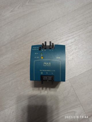 Fuente alimentación marca Puls. 100W.