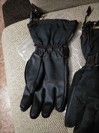 Guantes goretex alta montaña.