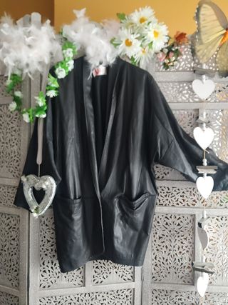 Chaqueta de cuero Vintage año 84. Talla XL