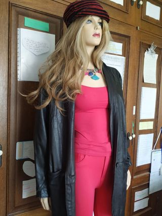 Chaqueta de cuero Vintage año 84. Talla XL