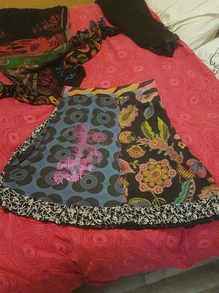 Desigual lote 3 vestidos, 2 camiseta, 2 faldas